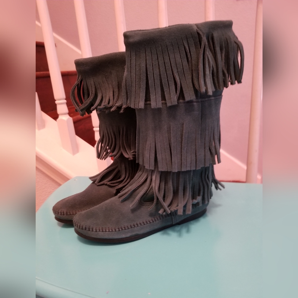 Minnetonka Boots 👢